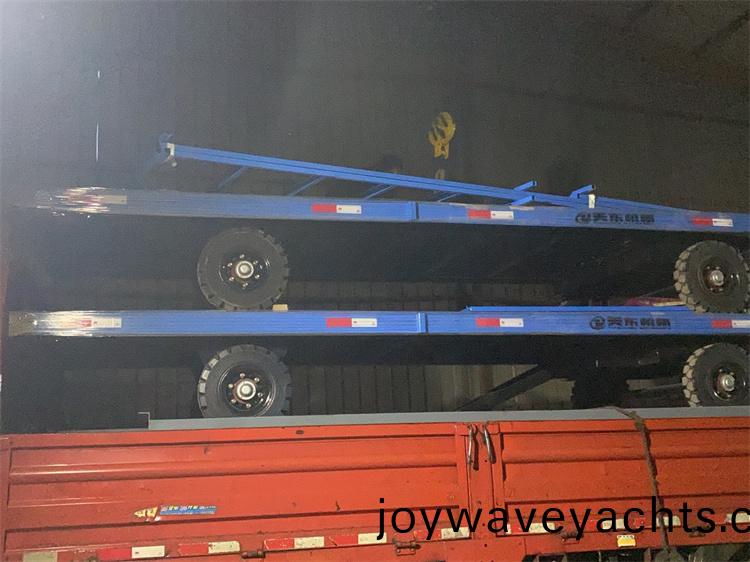 髮(fa)貨(huo)現(xian)場(chang)