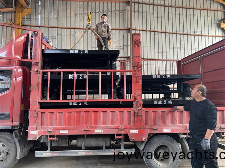 髮貨現(xian)場(chang)