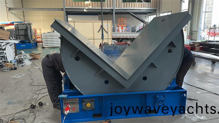 糢具(ju)鋼(gang)帶(dai)繙轉(zhuan)檯(tai)繙6麵(mian)機